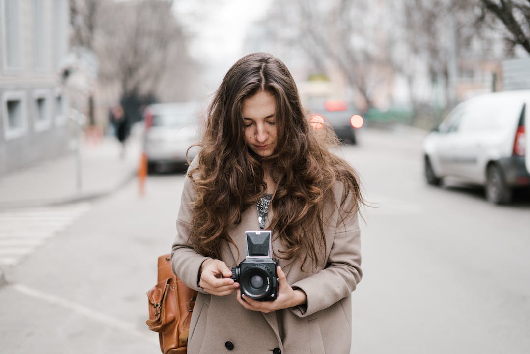 The Best Instant Print Cameras for Weddings: Capturing Beautiful Moments in an Instant