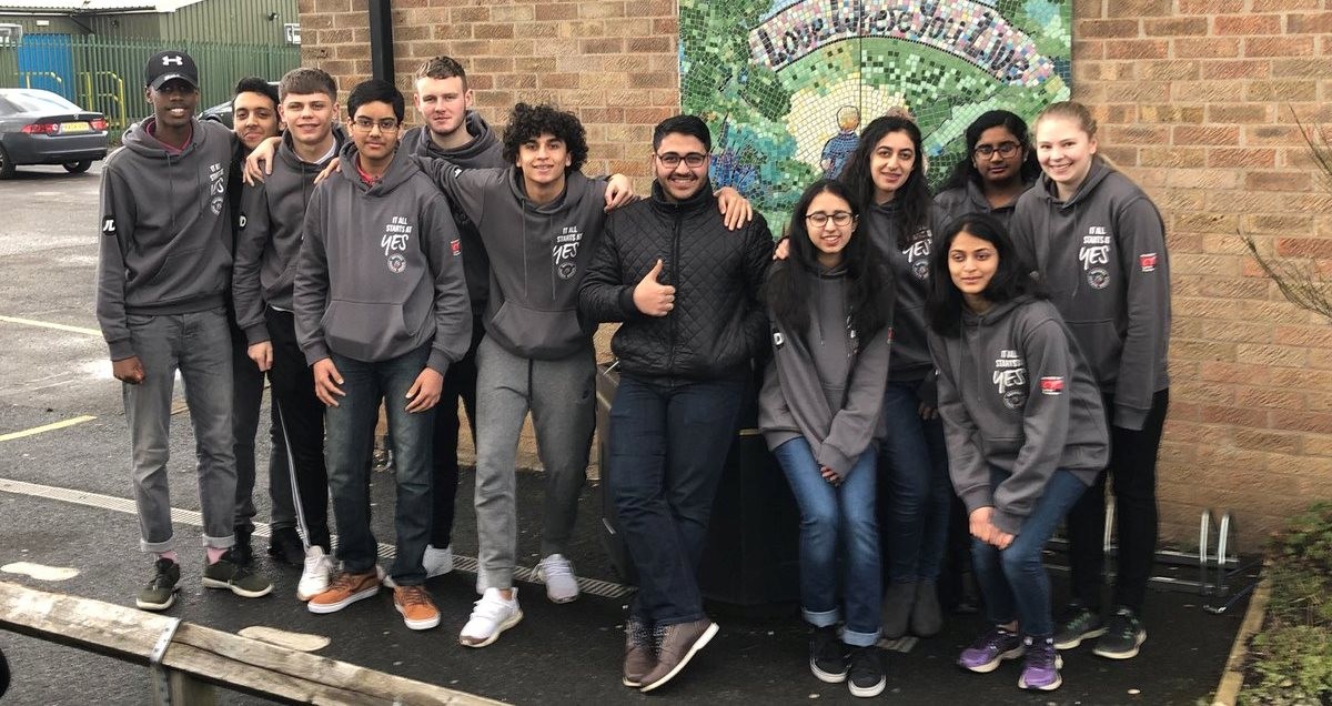 国家公民服务有助于年轻人融入社会