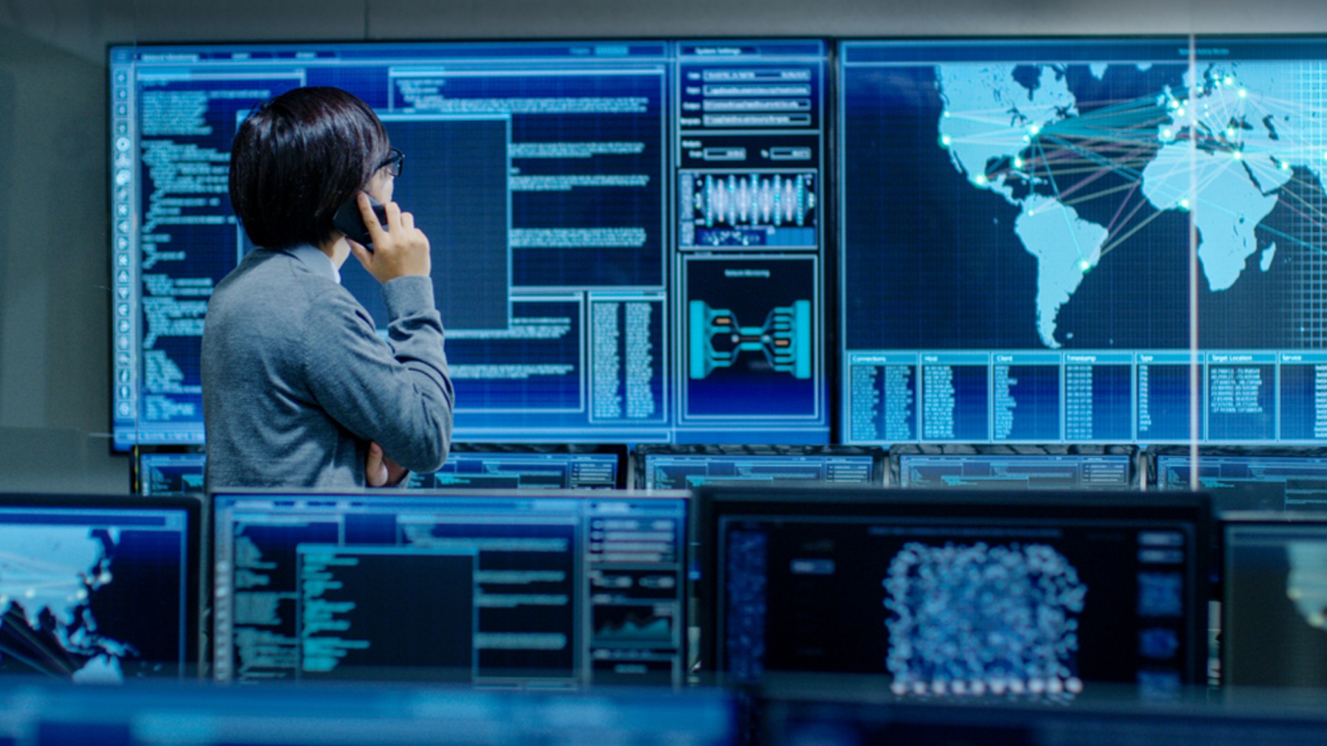 新政策报告表示，在 AI 中确保社会公平至关重要