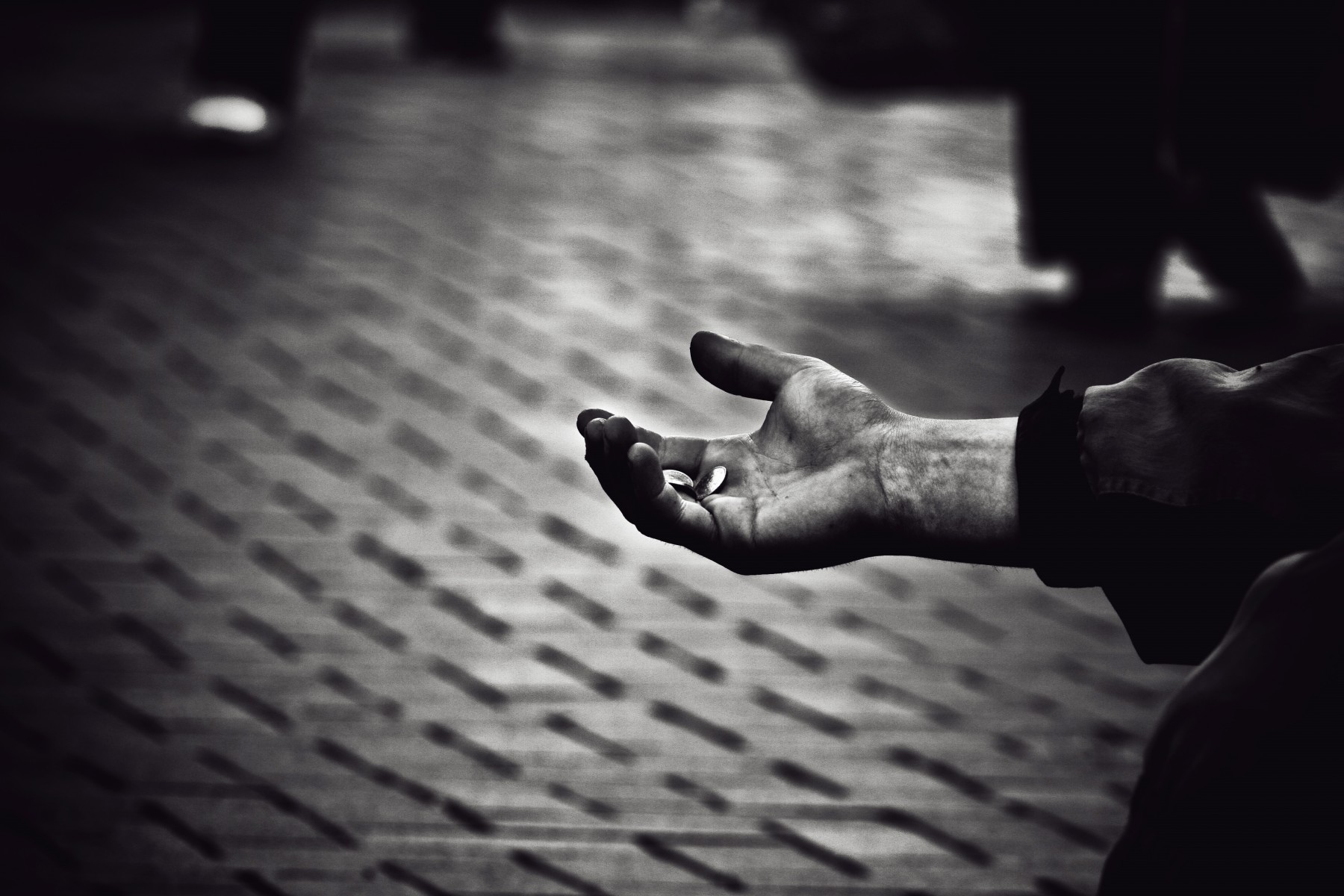 年轻成年人死亡率蔓延南北差距的原因是贫困