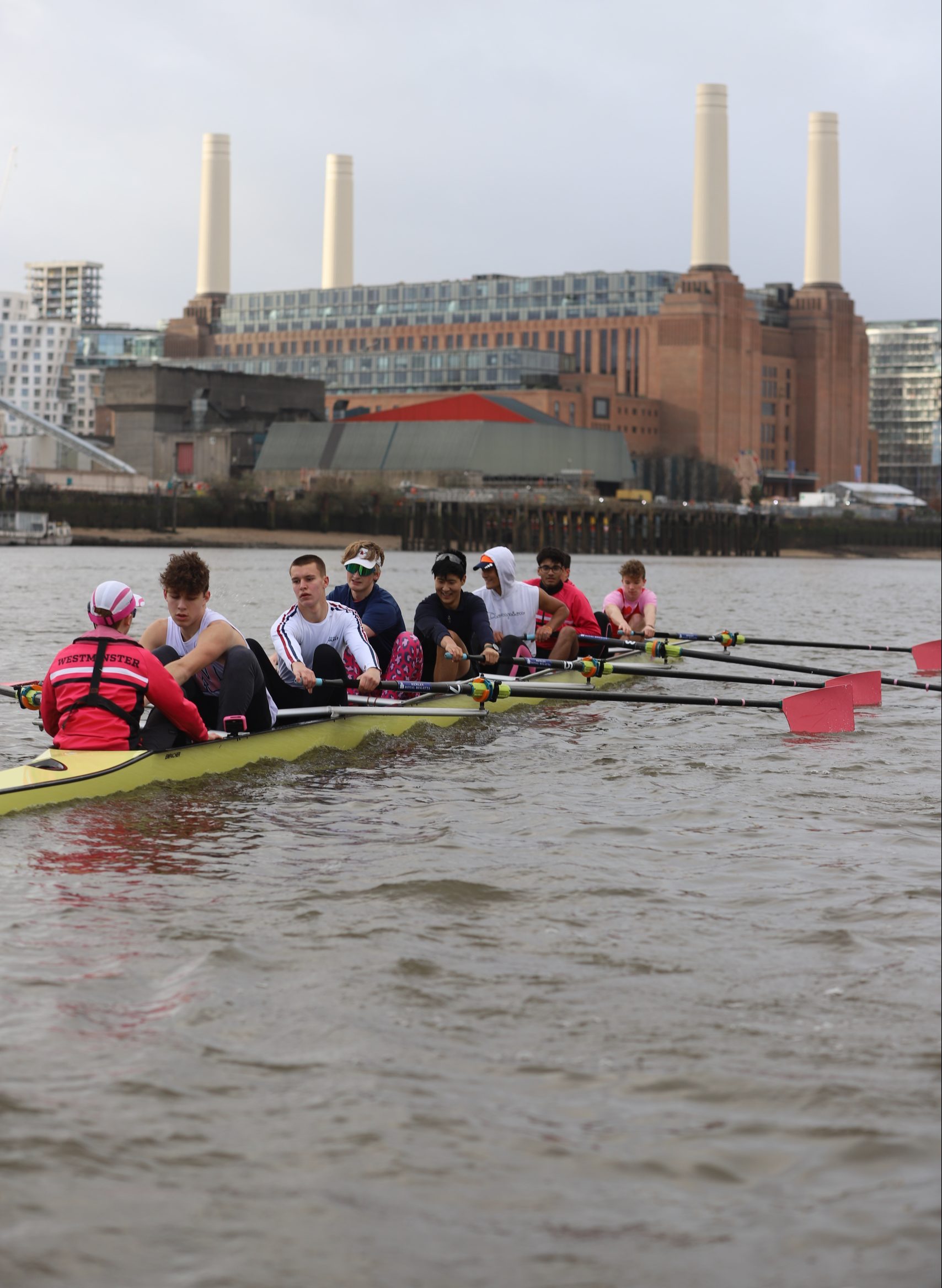 威斯敏斯特赛艇队闯入2023赛季，亨利成为焦点，追求“速度、胜利和荣耀”