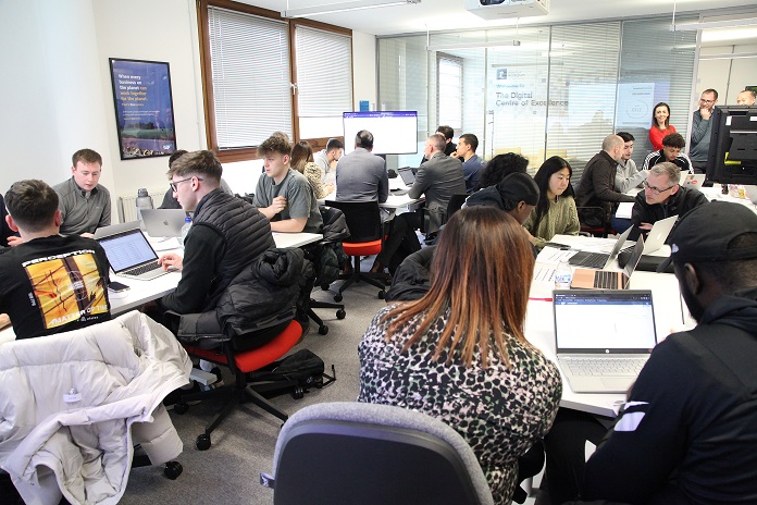 诺丁汉大学开设新中心，提升学生数字技能