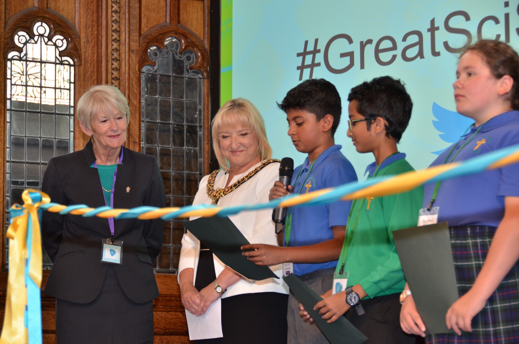 58000名儿童参加了学校大科学分享活动 58000名儿童参加了学校大科学分享活动