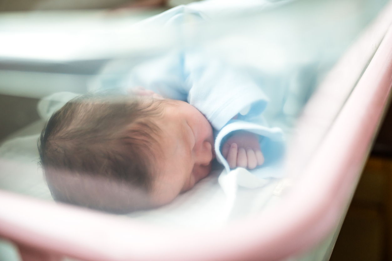 研究项目在英国国家卫生服务机构取得重要里程碑，保护婴儿免受致命感染的危害