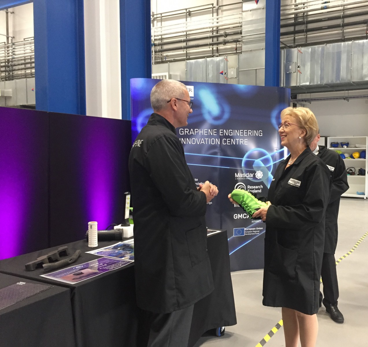 商务、能源和工业战略国务大臣访问曼彻斯特大学 商务、能源和工业战略国务大臣访问曼彻斯特大学