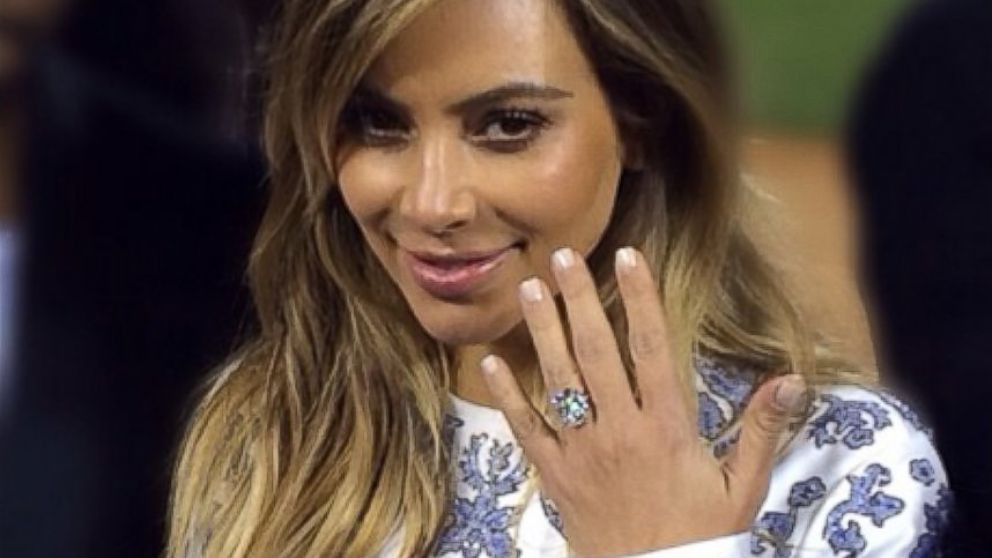 kim kardashian engagement ring