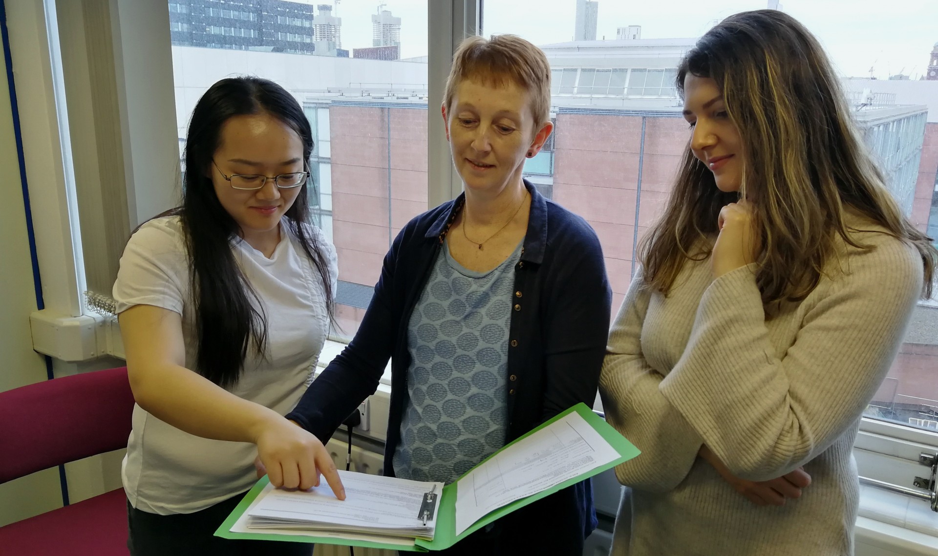 学生协助赢得冗员工的法律案件