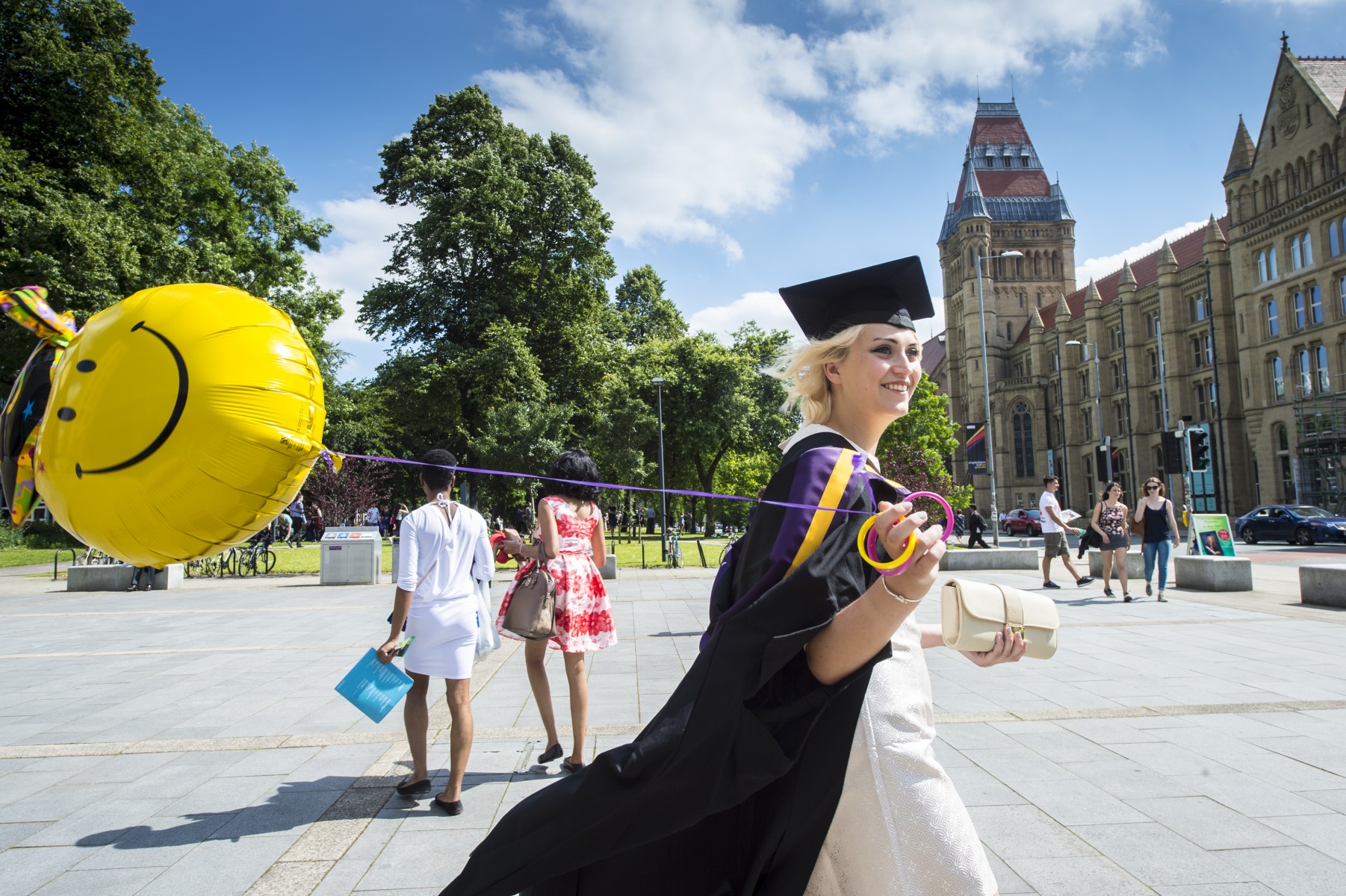 英国顶尖毕业生雇主最看中的大学是曼彻斯特大学