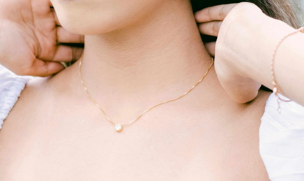 why people wear necklace