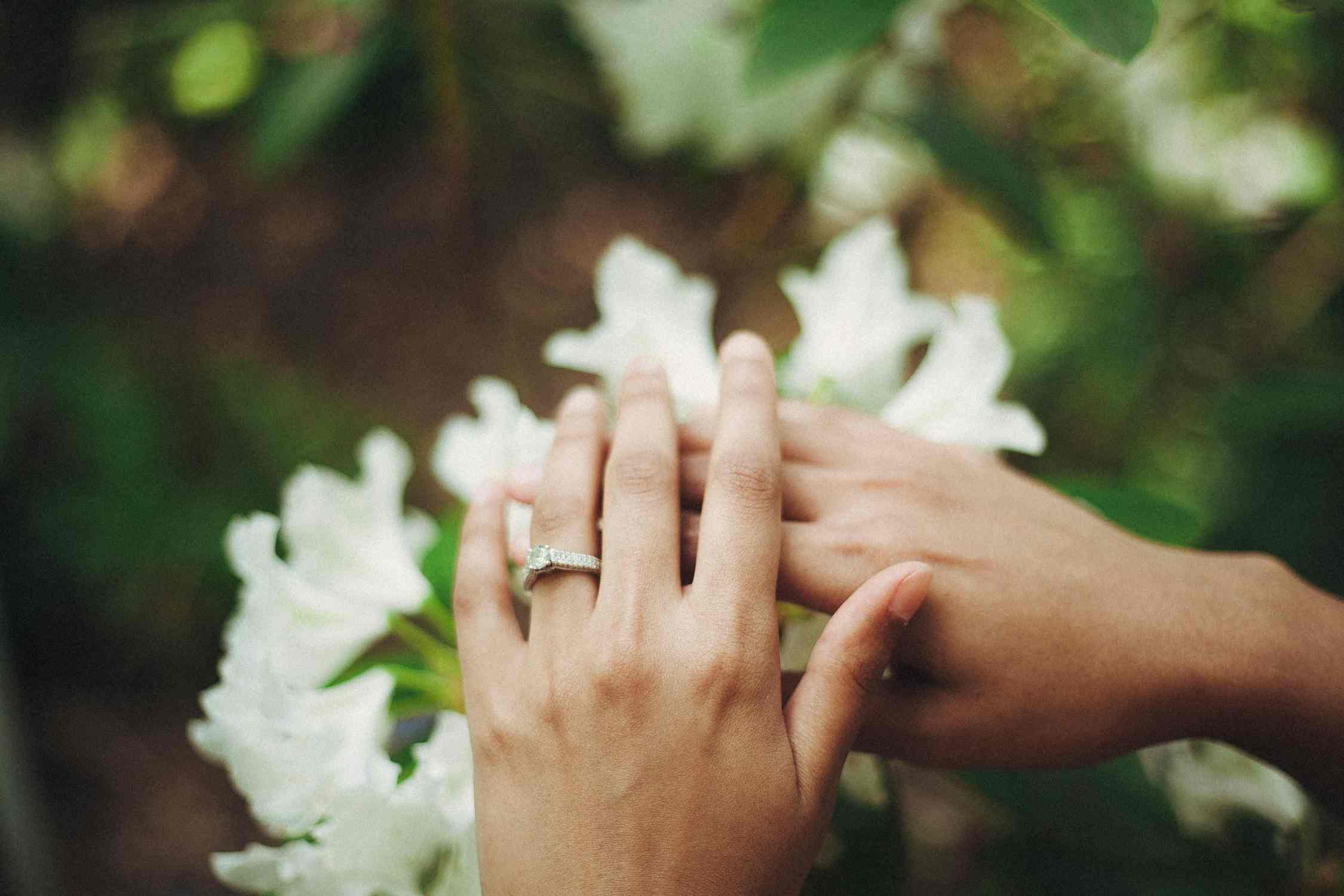 how long does it take to get an engagement ring