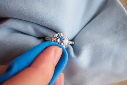 how to clean moissanite jewelry