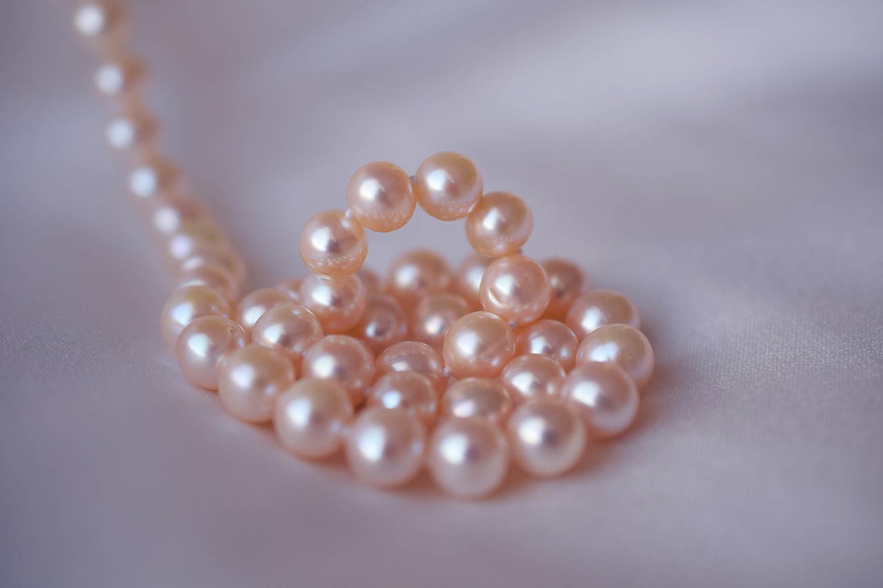 pearl necklace